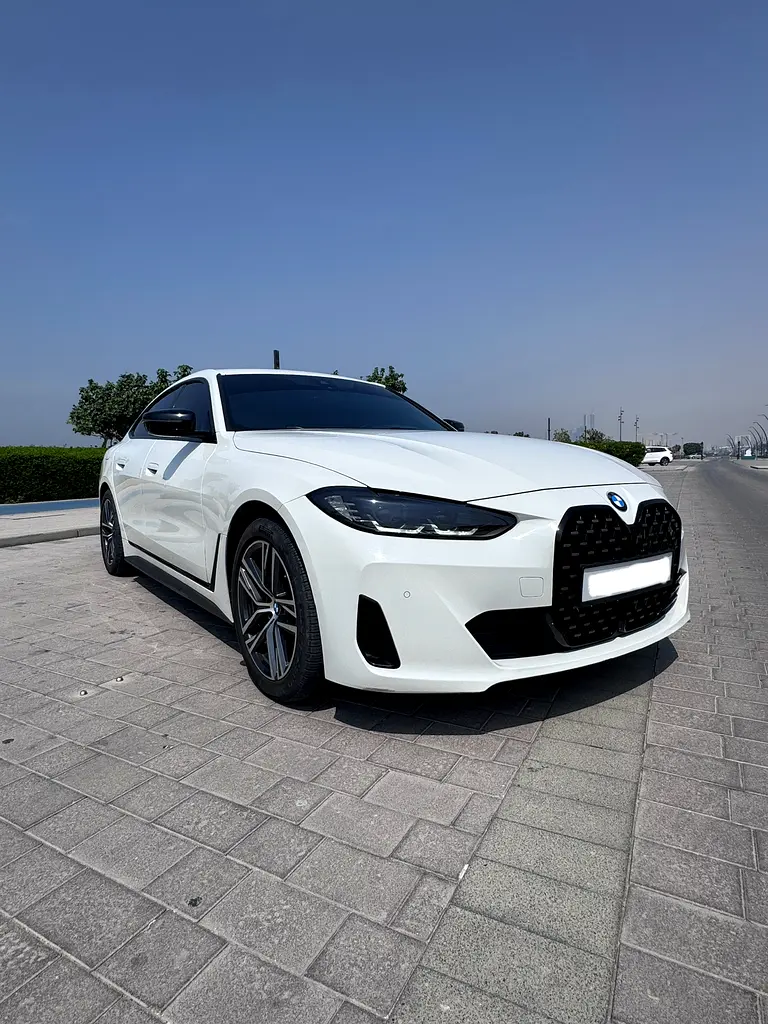 BMW 4-Series 2022 — photo 1 of 9
