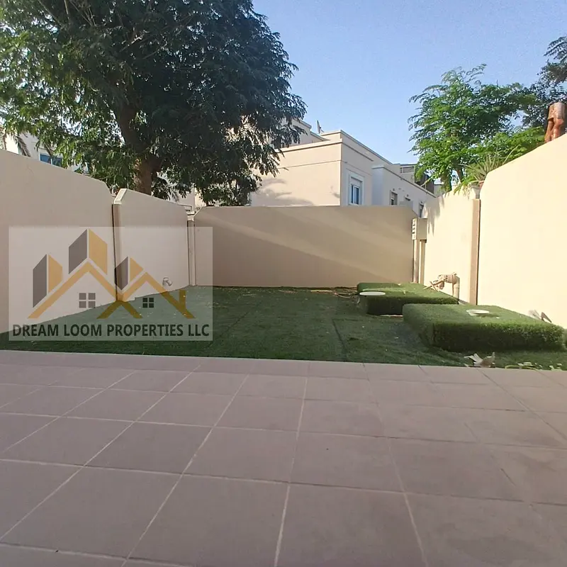 WELL MAINTAINED /READY TO MOVE IN/ HOT DEAL