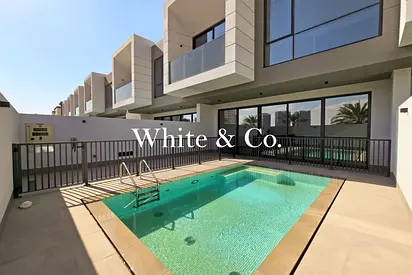 Modern |Private Pool| Brand New to Market