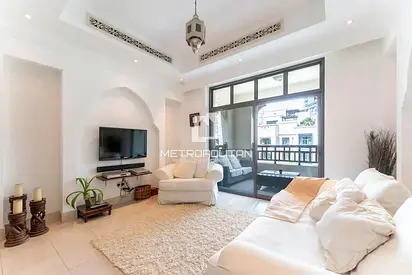 Unfurnished Apartment | Pool & Greenery View
