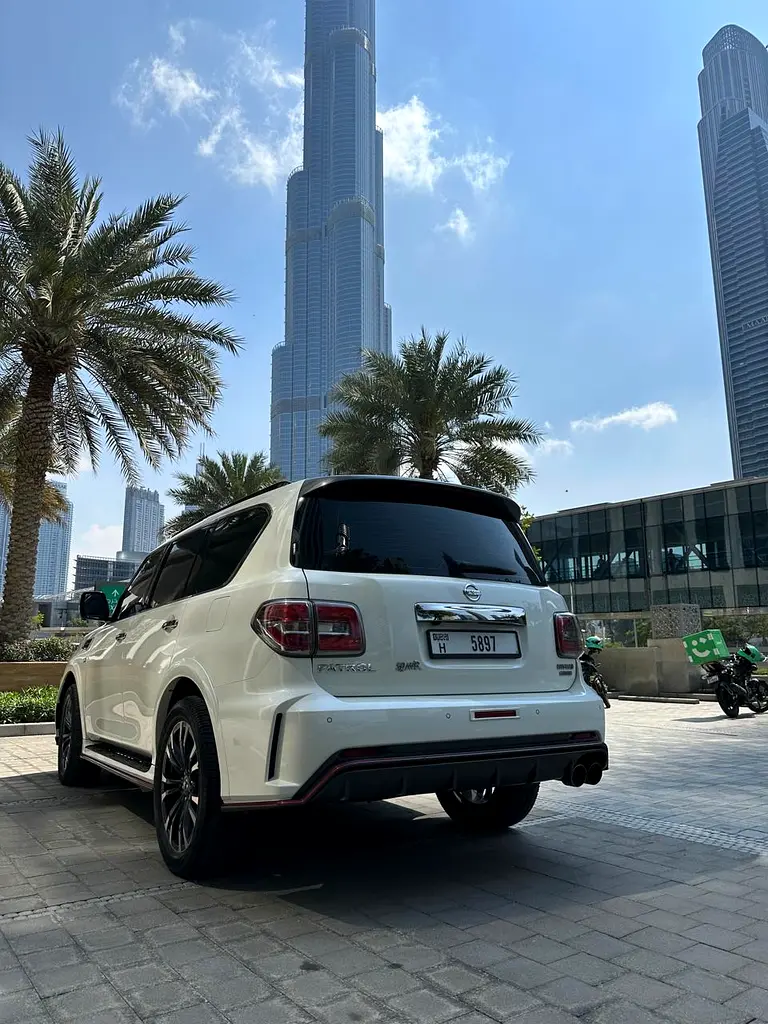 Nissan Patrol 2018 — photo 1 of 13