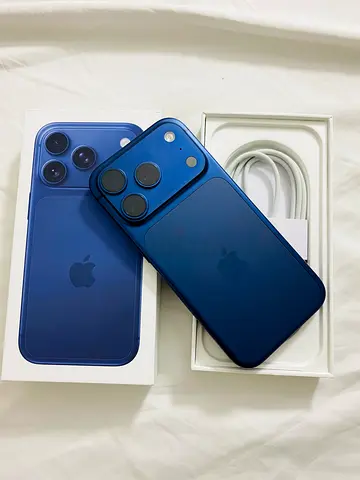 iPhone 17Pro 256GB Blue Color.