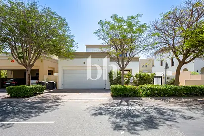 Fully Renovated | Private Pool | Sauna + Gym