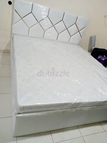 Brand New Luxury Bed king size 180cm 200cm with medical mattress available