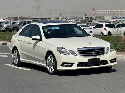 Mercedes-Benz E550 V8 Neat and Clean car ready to Drive