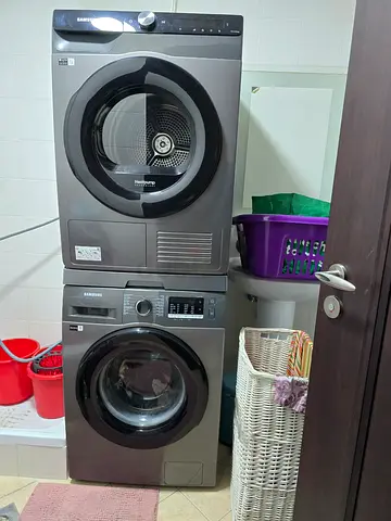 Washing machine and dryer set