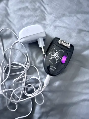 Philips Satinelle Corded Epilator with Power Adapter
