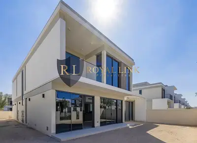 4Bed | Upgraded Unit | Large Layout