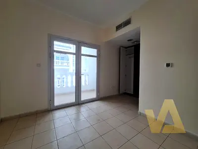 Massive 4 Bed | Vacant | With amanities