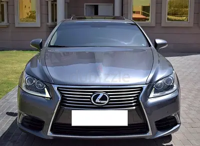 2013 Lexus LS 460L VIP OTTOMAN - GCC Specs