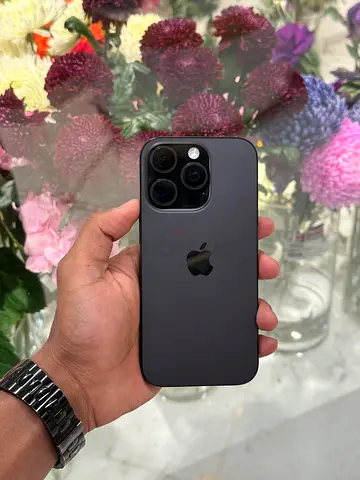 iPhone 16 Pro 1Tb Black with Apple warranty, 89 cycle