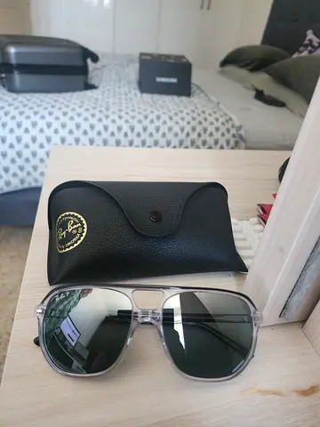 Used Ray-Ban-style Polarized Sunglasses with Hard Case