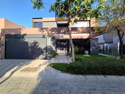 Luxury Fully Furnished 5-Bedroom Villa for Rent in Sendian