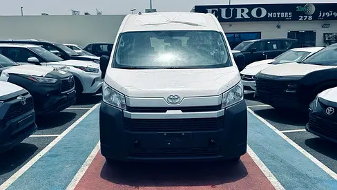 2.8 Diesel 13 Seats