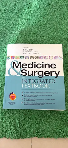 Medicine and Surgery: An integrated textbook With STUDENT CONSULT online access  free two books