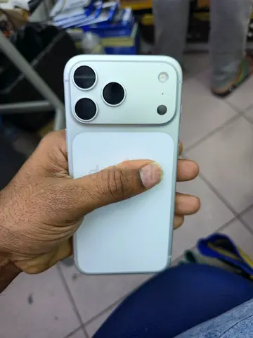 17 pro max 512gb..with physical sim