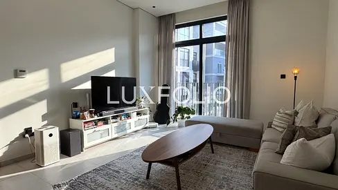 FULLY FURNISHED | POOL VIEW | VOT