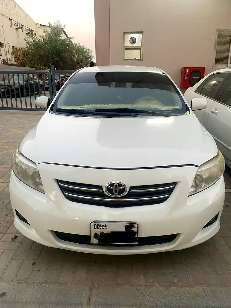 Toyota Corolla 2009 — photo 1 of 6