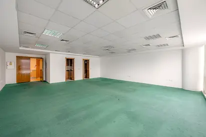 Hot Offer | Fitted & Ready | Close to Metro| chiller Free|Book Now