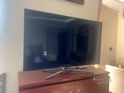 Samsung 40-inch Smart LED TV in good working condition