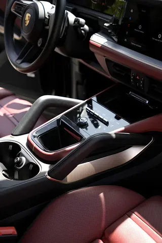صورة مصغرة 14 لـ 2024 Porsche CAYENNE