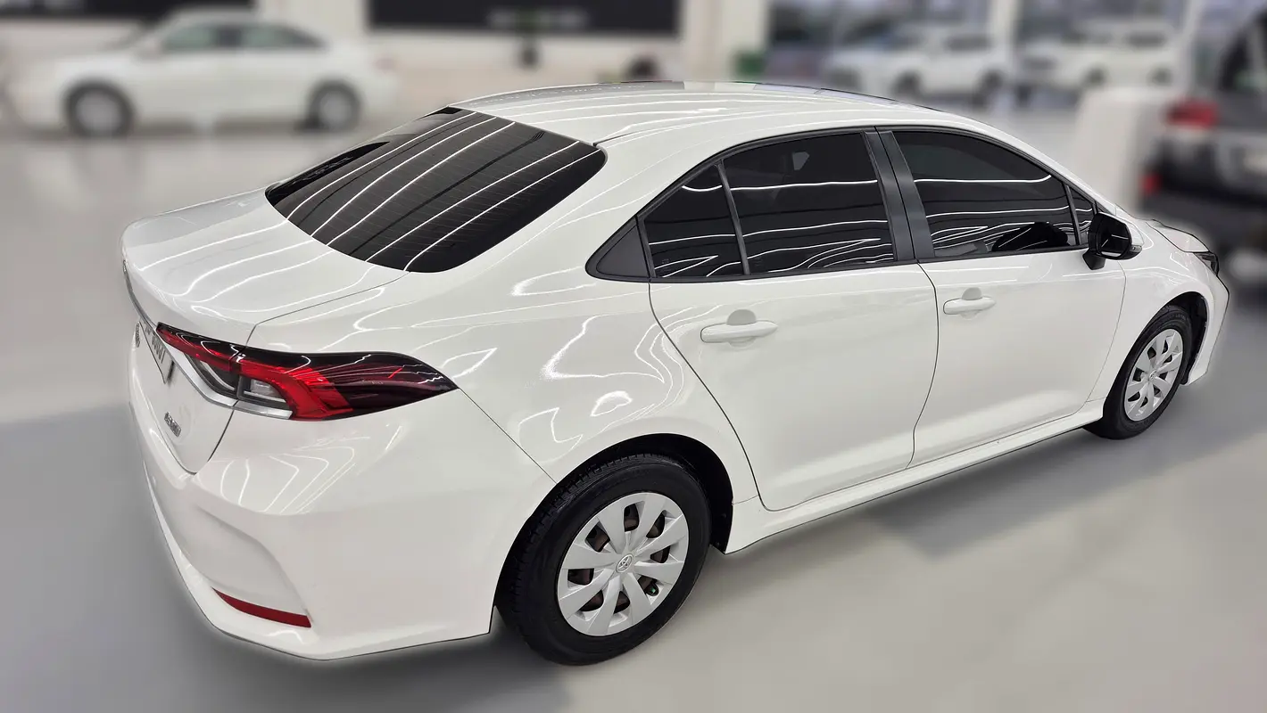 Toyota Corolla 2020 — photo 1 of 13