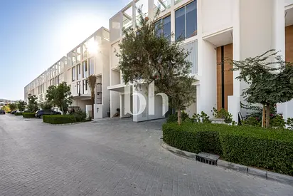 Luxury 4BR Townhouse | Rooftop Terrace