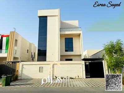 Two-story villa, conveniently located near amenities, at a special price including registration and ownership fees.