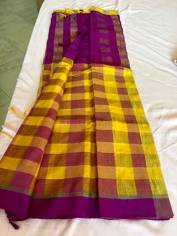 Dhakai Handloom checked silk cotton saree in purple and yellow. Brand new unused . With blouse piece