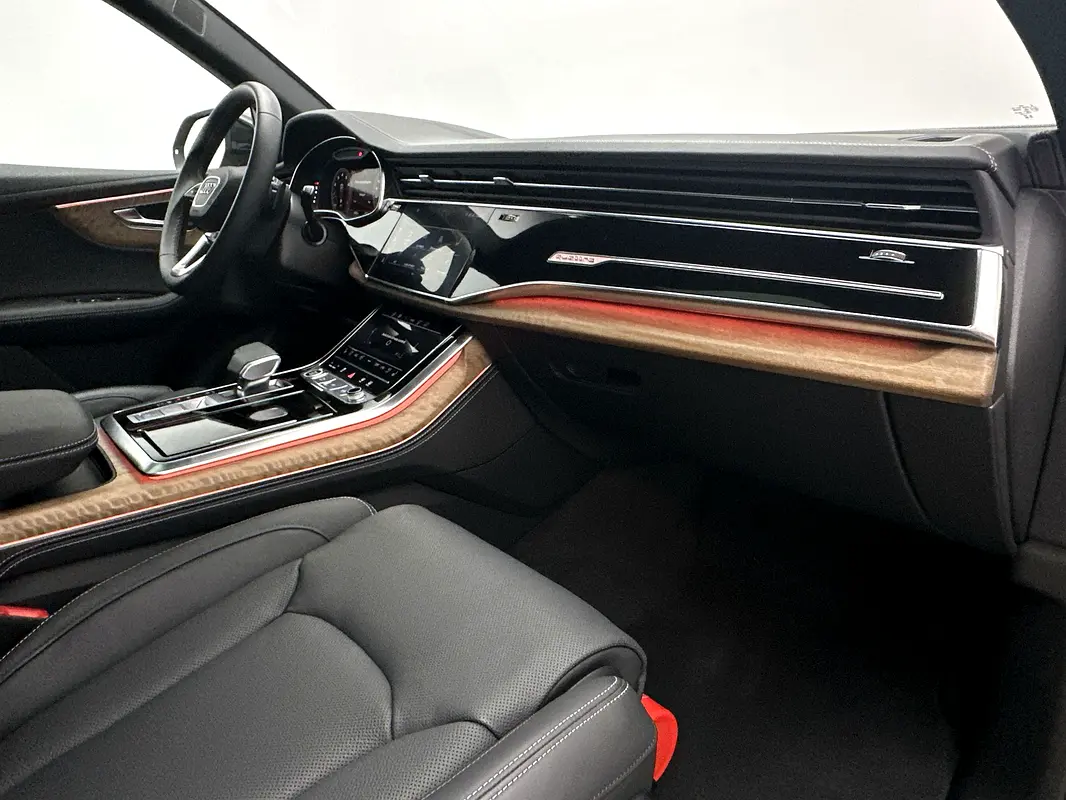 Audi Q8 2024