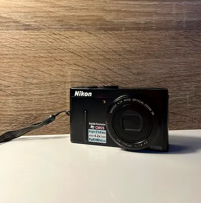 Nikon Coolpix P300 compact digital camera - good condition