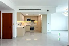 CONVERTED 2 BEDROOM | 2 SHOWERS | VACANT