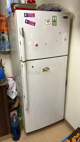 Fridge in gud condition.. plz collect it from al qusais area opp  to kalyan silks damascus st by 8t