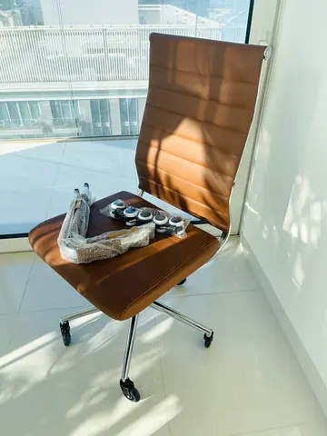 Elegant Office Chair Leather (Arm Rests never used)