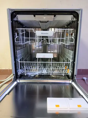 Miele Built-in dishwasher 3 rack