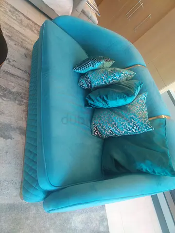 Single beds, matresses and 2seatee sofa for sale