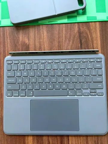 Logitech Combo Case