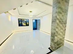 Villa - First Occupancy - 5 Master Bedrooms - 7 Bathrooms - Living Room and Majlis - Yard and Garden