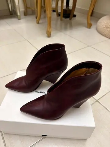 Isabel Marant, Dark burgundy leather ankle boots, pointed toe, size 39