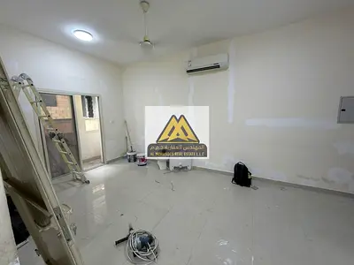 One bedroom and living room / Large area / Special price / On the main road /