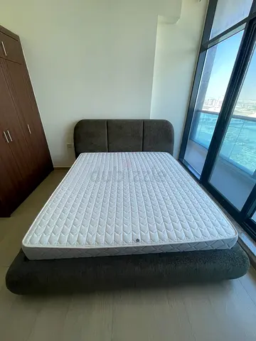 Double bed frame with mattress - Great condition 180x200