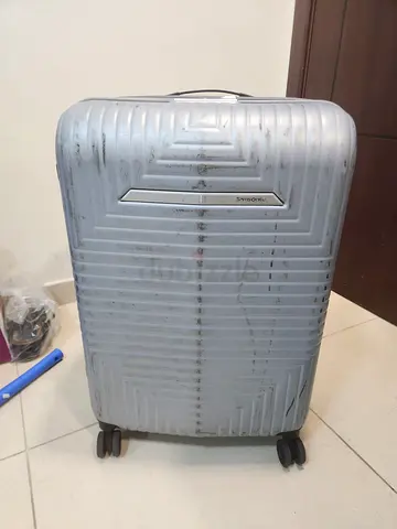 Samsonite Hard Shell Roller Suitcase
