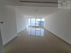 Hot Deal / Vacant / Ready to move