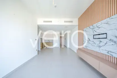 Vacant | Huge Layout | Downtown Views