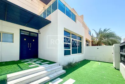 Massive Size | Stunning | Plus Study Room