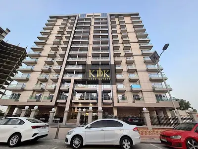 Good Quality | Balcony | Pool Access