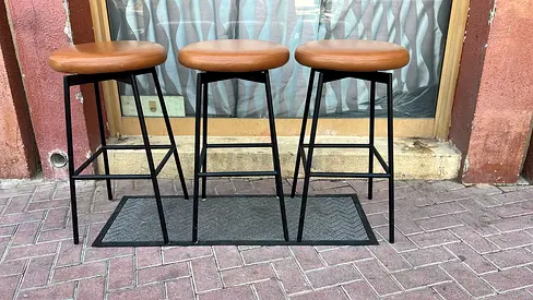 Excellent condition pottery Barn Maison Leather Backless Swivel Stool
