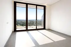 VACANT | DISTRESS DEAL | MODERN STUDIO