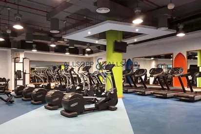 Close to the beach - 2 Bedroom Apartment at Sadaf 7, JBR