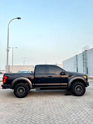 Ford F-150 Raptor 2020 GCC Specs - High Performance Off-Roader